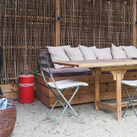 2 Bedroom Gorgeous In Bogø By