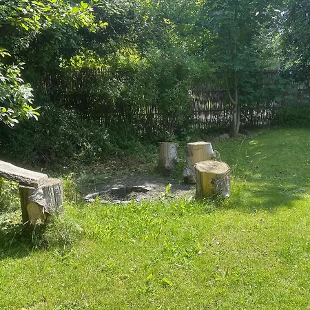 Dom wakacyjny 2 Bedroom Gorgeous In